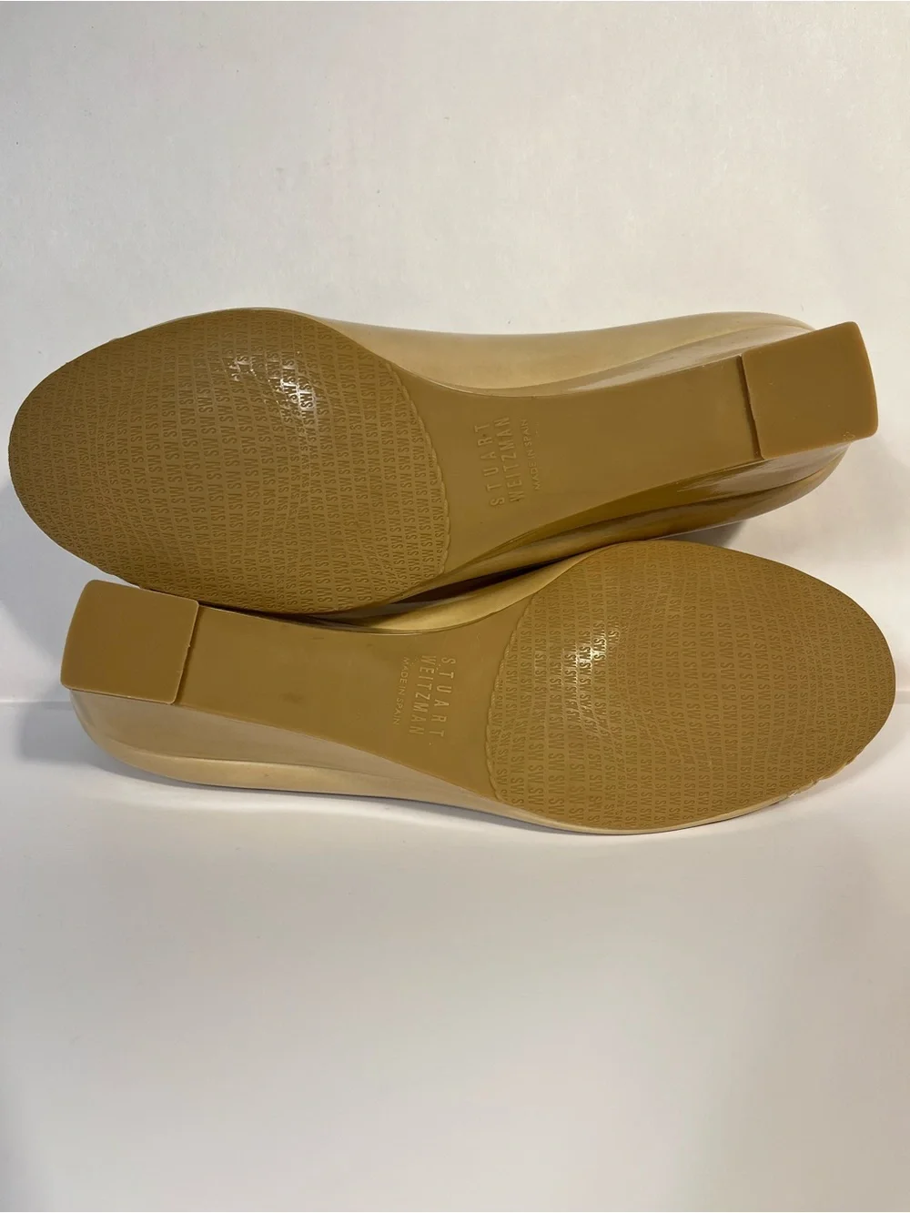 Stuart Weitzman Pleatolo Nude Tan Patent Leather Block Wedge Heels Buckle Toe 8